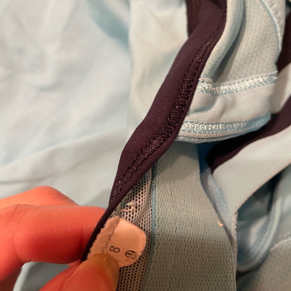 Lululemon - Picture 6 of 11